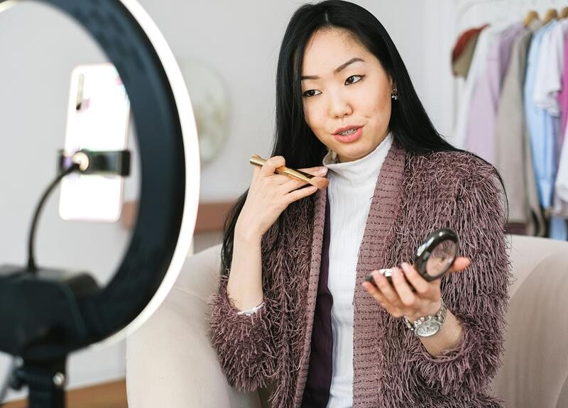 Contouring Course - Precision in Sculpting Your Look