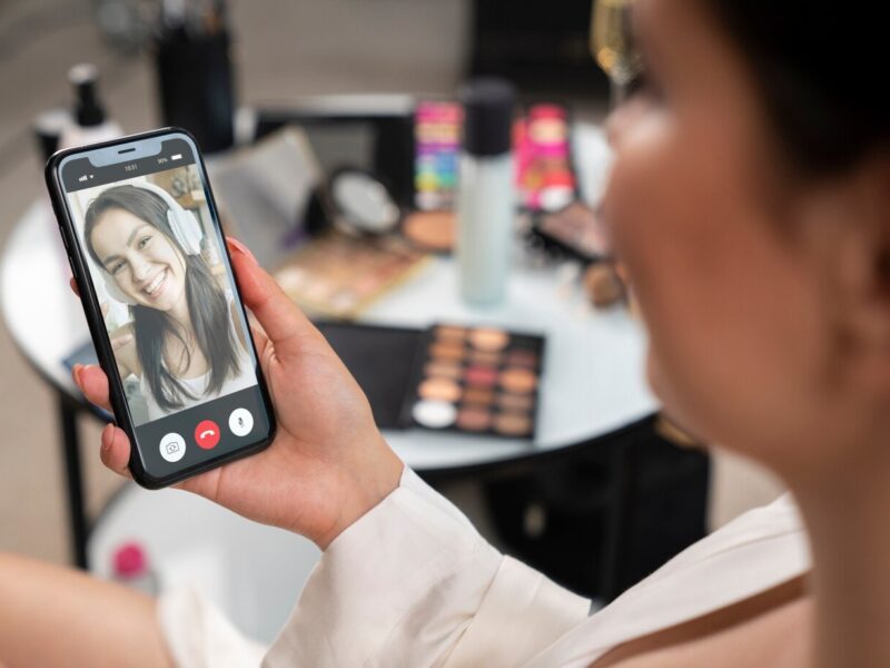 E Learning Makeup Techniques and Trends