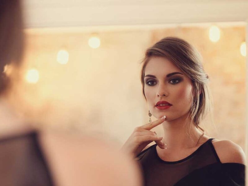 Self Makeup Course Online