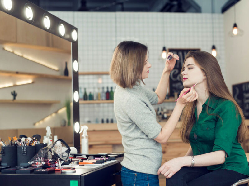 Advanced Makeup Artist Course