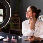 Online Makeup Courses for Advanced Self-Improvement